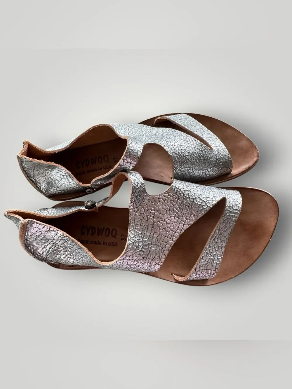 CYDWOQ‎ Crackled Silver Lockdown Sandal 37  (US Size 6.5) USA Made
